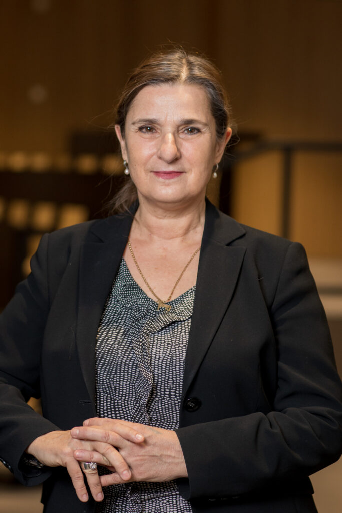 Prof. Dr. Dorothee von Laer